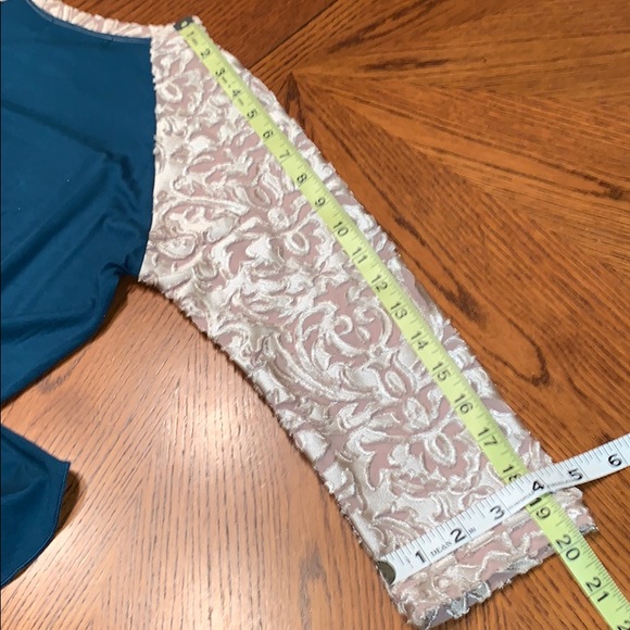 ⭐️NWT💙Our Lady of Guadelupe 3/4 Lace Sleeve Top - Picture 11 of 11